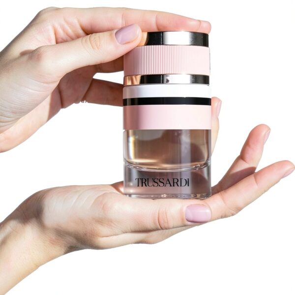 Trussardi Eau de Parfum con Silk Body e Beauty Bag 90ml/100ml-2